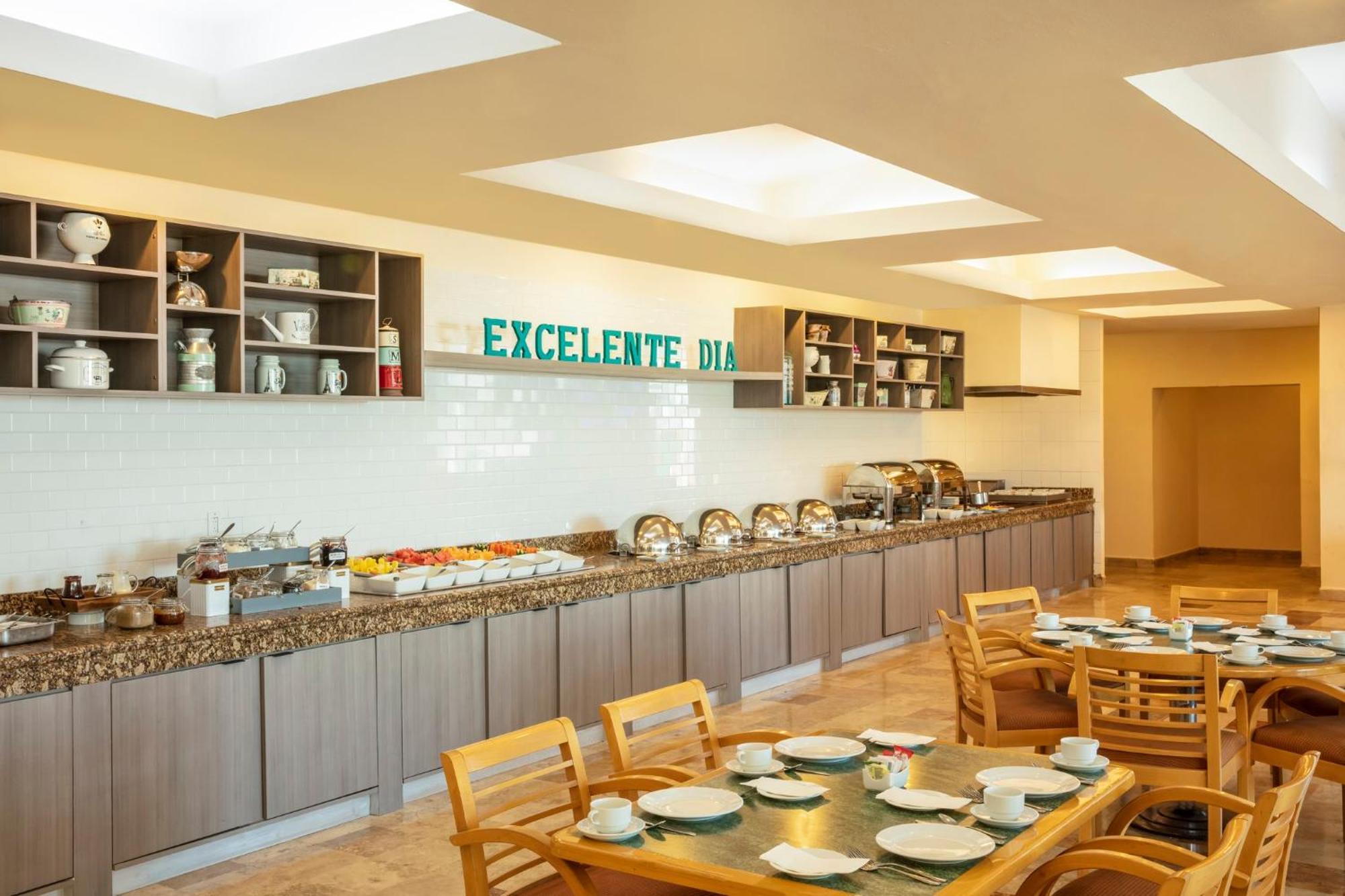 Fiesta Inn Express San Luis Potosi Oriente Exterior foto