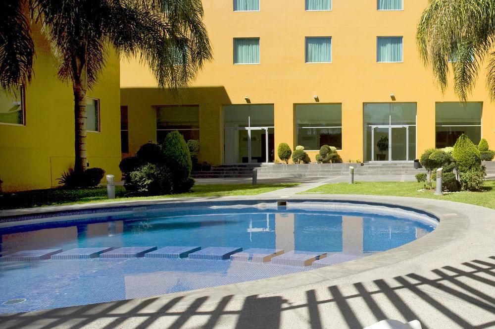 Fiesta Inn Express San Luis Potosi Oriente Exterior foto