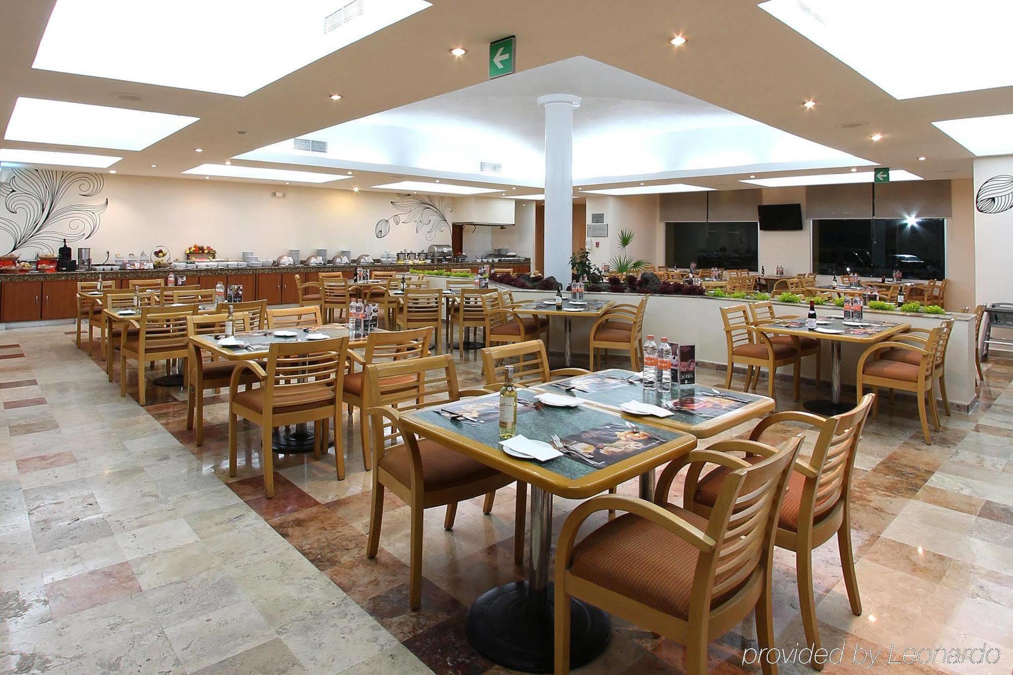 Fiesta Inn Express San Luis Potosi Oriente Exterior foto
